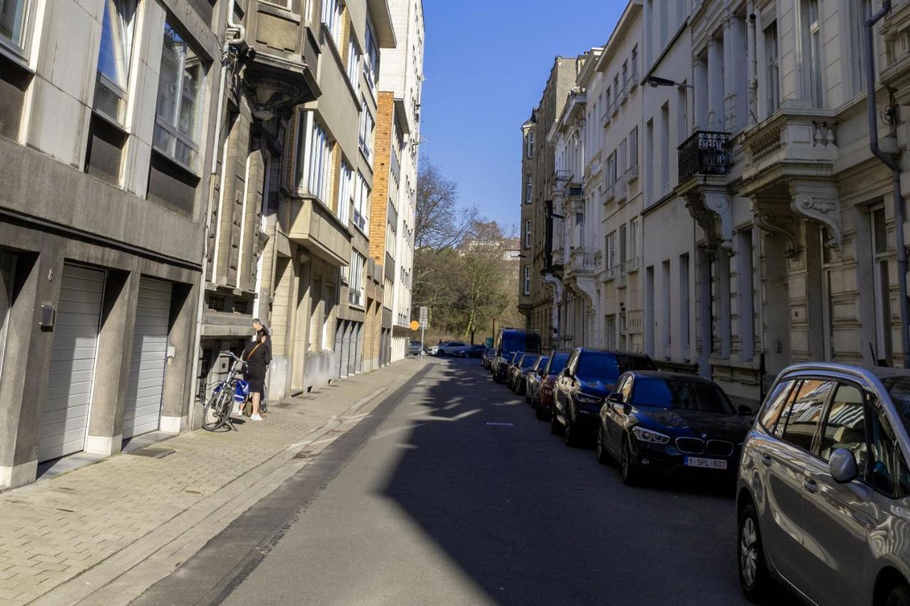 Oneluxstay Near Diamond District Antwerpen Buitenkant foto