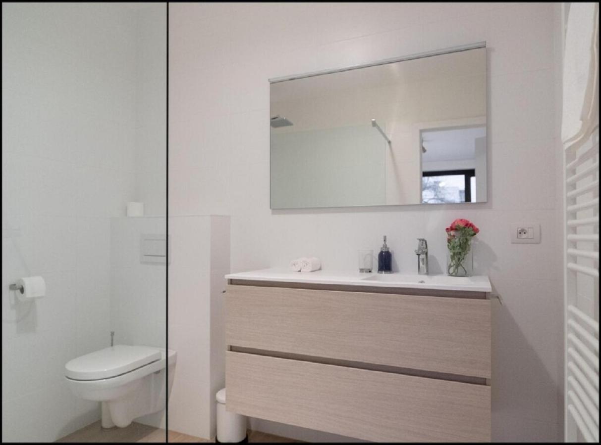 Oneluxstay Near Diamond District Antwerpen Buitenkant foto