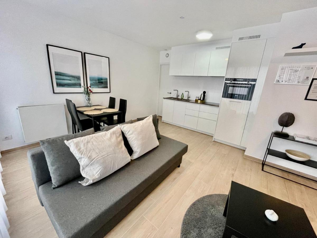 Oneluxstay Near Diamond District Antwerpen Buitenkant foto