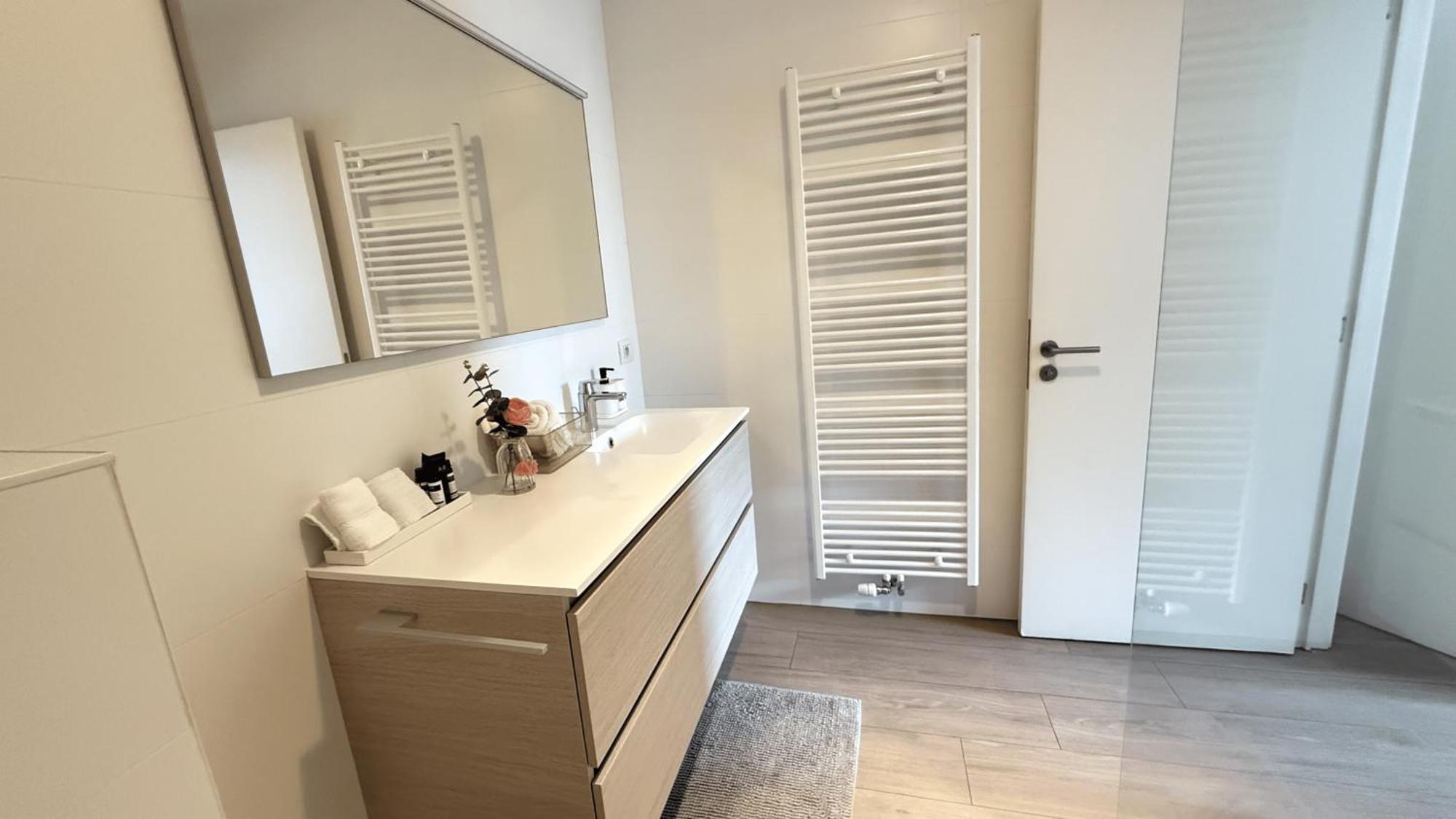 Oneluxstay Near Diamond District Antwerpen Buitenkant foto